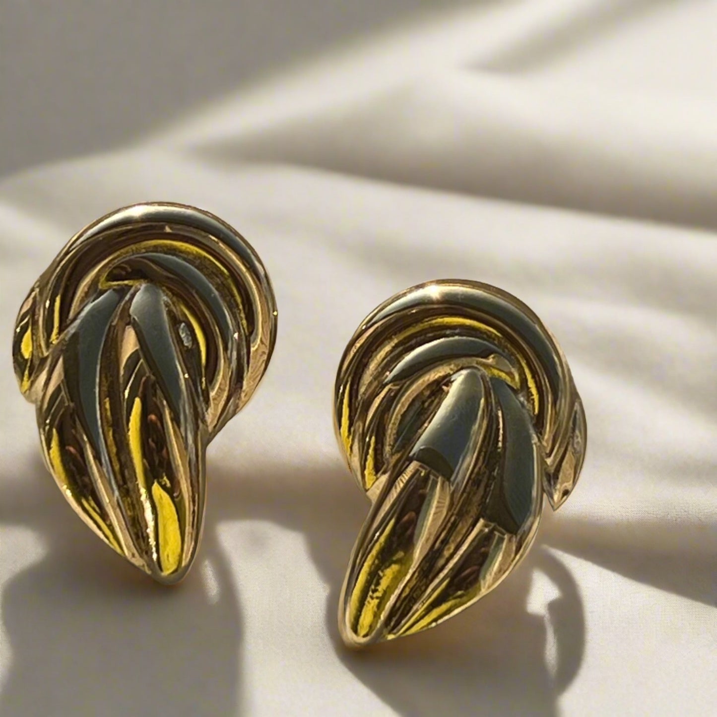 OCEAN WHIRL STUD